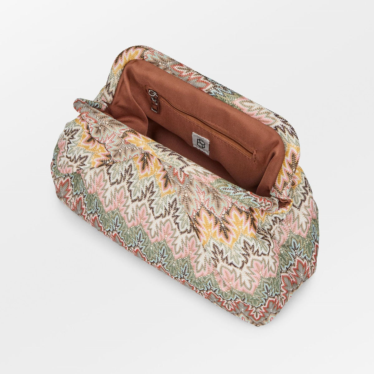 Hayfay Pala Bonita Clutch Bag with Zip Closure